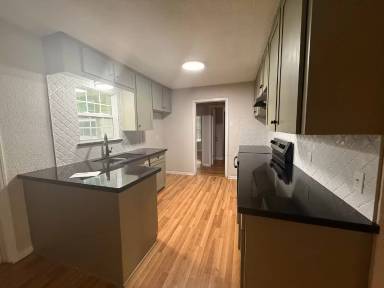 Main picture of 1218 Vance Dr