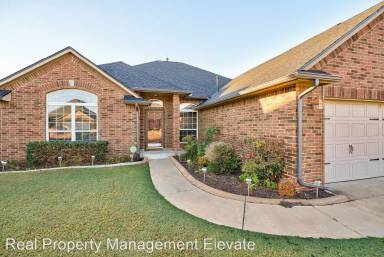 Main picture of 7504 NW 134th St