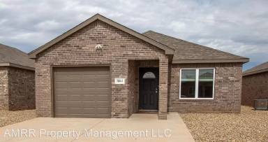 Main picture of 2401 N Avenue O