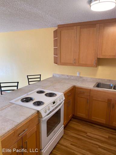 Main picture of 75-5669 Kuakini Hwy