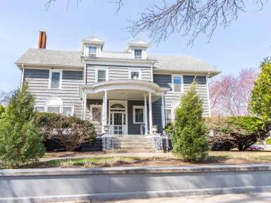 Main picture of 208 15th St S