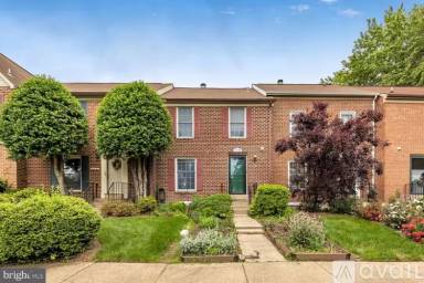 Main picture of 10618 Railroad Ct
