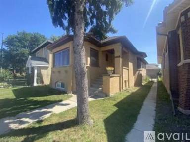 Main picture of 3005 W 55th St