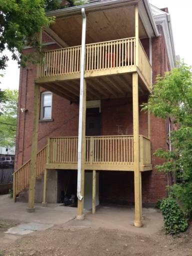 Main picture of 382 Crown St