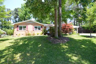 Main picture of 304 Arrundale Dr