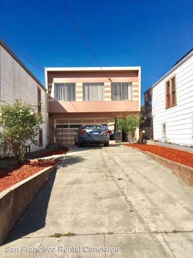 Main picture of 152 Sadowa St