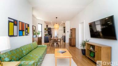 Main picture of 3611 W Belmont Ave
