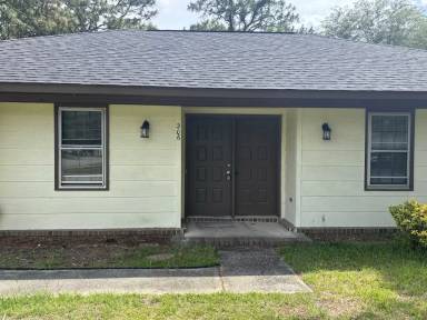 Main picture of 206 Longleaf Rd