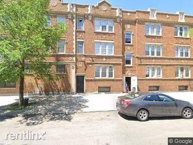 Main picture of 5300-04 W Division St 1204-10 Lockwood Ave
