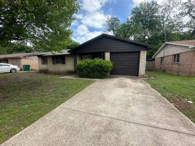 Main picture of 4000 Acree St