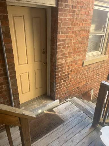 Main picture of 823-825 Market St Apartments