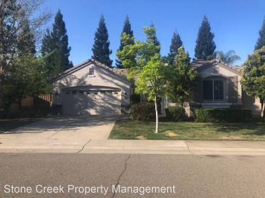 Main picture of 1005 Glennfinnan Way