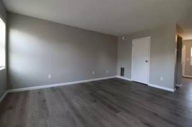 Main picture of 2649 Sandbury Blvd