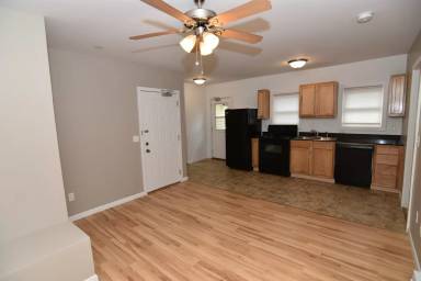 Main picture of 2625 3rd Ave S