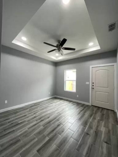 Main picture of 908 W Kohala Ave