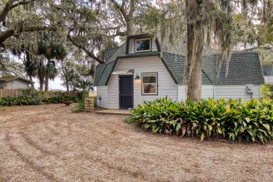 Main picture of Wilmington Island Cottage