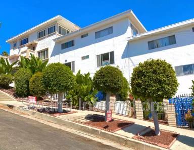 Main picture of 674 W 27th St