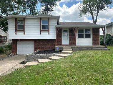 Main picture of 5029 NE 56th Pl