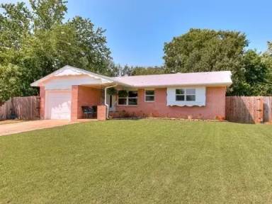 Main picture of 1207 Columbia Ct