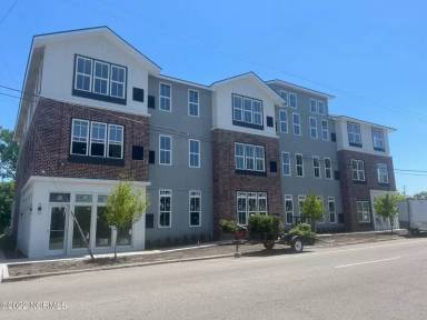 Main picture of 1704 Church St