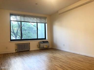 Main picture of 72 E 1st St