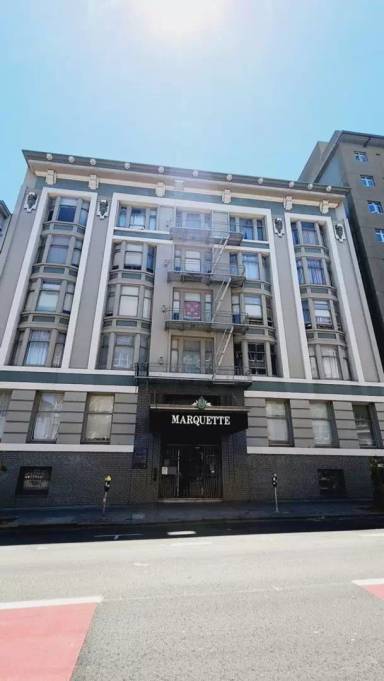 Main picture of Marquette Apartments.