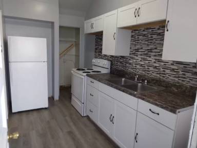Main picture of 148 Grant Ave