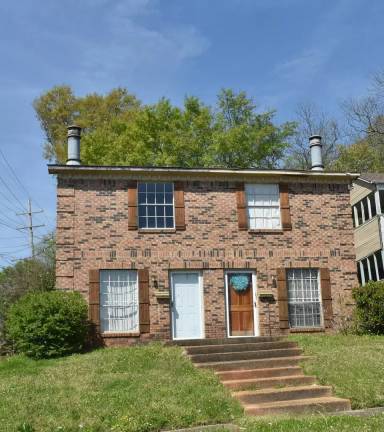 Main picture of 905 Whitworth St