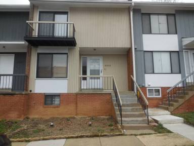 Main picture of 6832 Clowser Ct