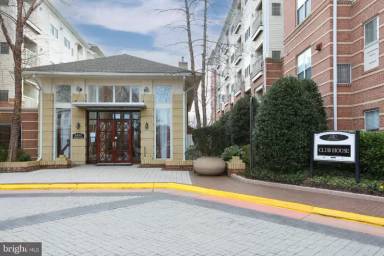 Main picture of 2765 Centerboro Dr