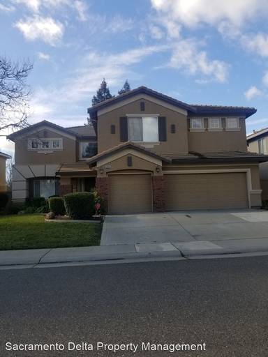 Main picture of 3213 Yosemite Park Way