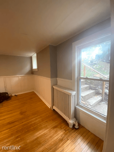 Main picture of 10 Gilman St