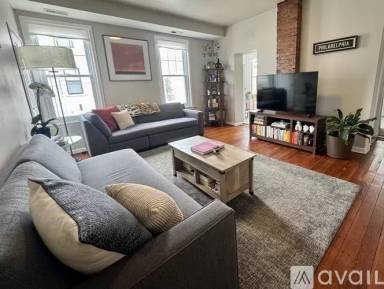 Main picture of 145 DuPont St