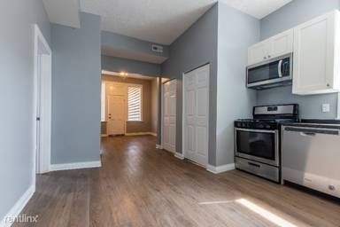 Main picture of 1432 N Western Ave
