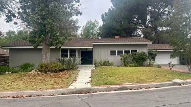 Main picture of 1845 McFarlane St