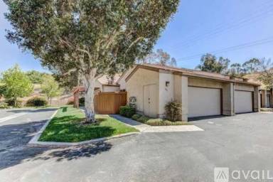 Main picture of 3011 Plaza Alonzo