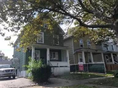 Main picture of 2515 Falls St