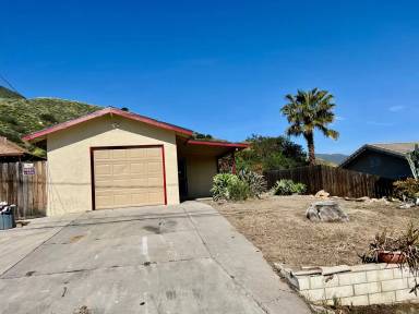 Main picture of 33139 Gillette St