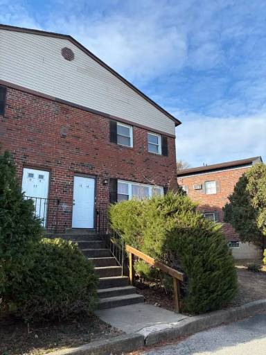 Main picture of 22 S Springfield Rd