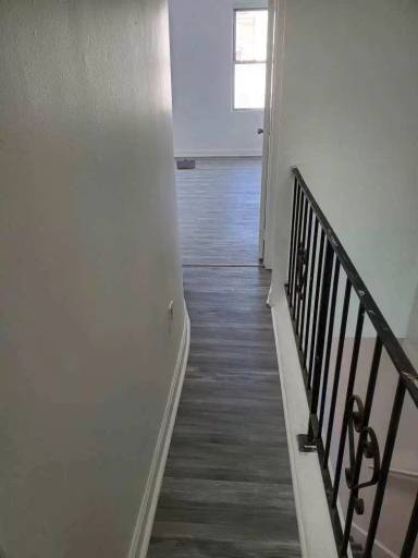 Main picture of 3721 E Lombard St