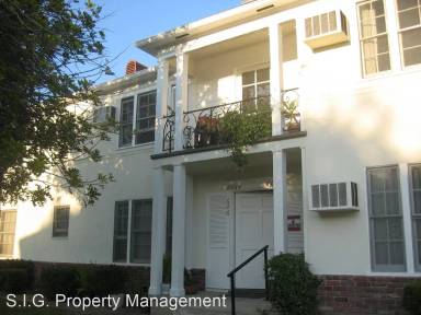 Main picture of 1815 E Chevy Chase Dr