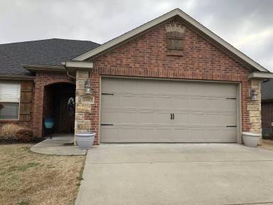 Main picture of 6003 S 37th St