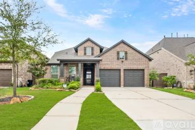 Main picture of 16822 Olympic National Dr