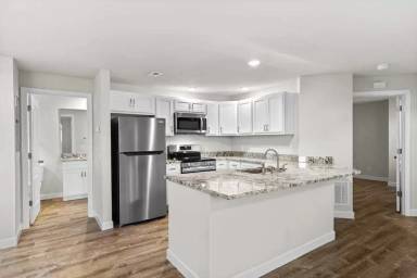 Main picture of 1002 Heritage Ct