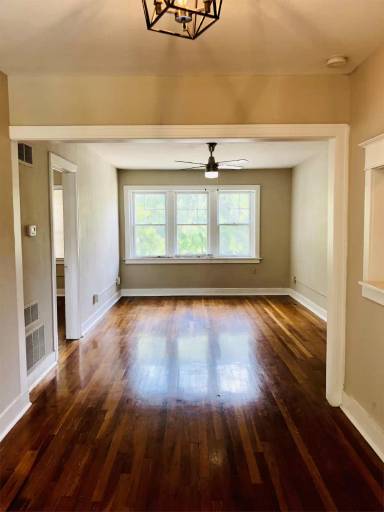 Main picture of 2811 Campbell St - 2S