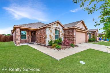 Main picture of 806 Rustic Meadows Trl