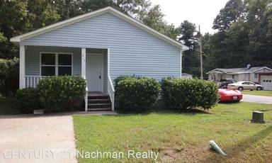 Main picture of 215 Pinewood Ave