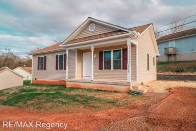 Main picture of 1753 Birch Dr