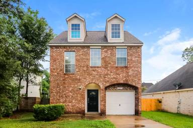 Main picture of 6607 Dickson Way