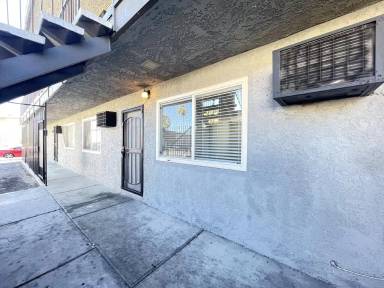 Main picture of 2625 Van Patten St